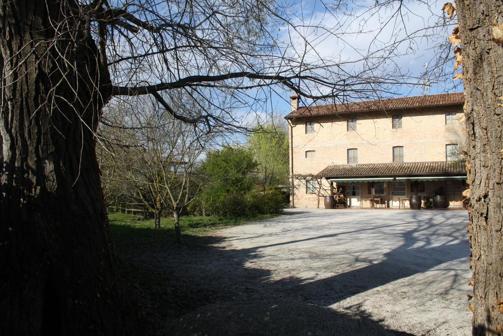 I Guardiani Bed & Breakfast Carlino Eksteriør bilde