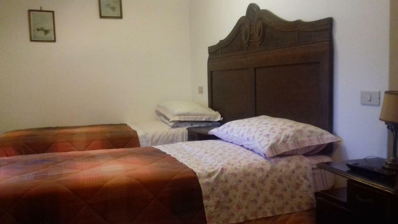I Guardiani Bed & Breakfast Carlino Eksteriør bilde