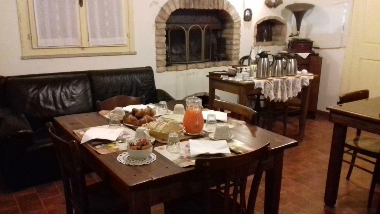 I Guardiani Bed & Breakfast Carlino Eksteriør bilde